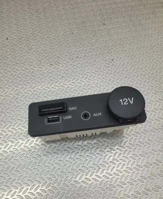 Jaguar XE USB socket connector FK7219C166BD