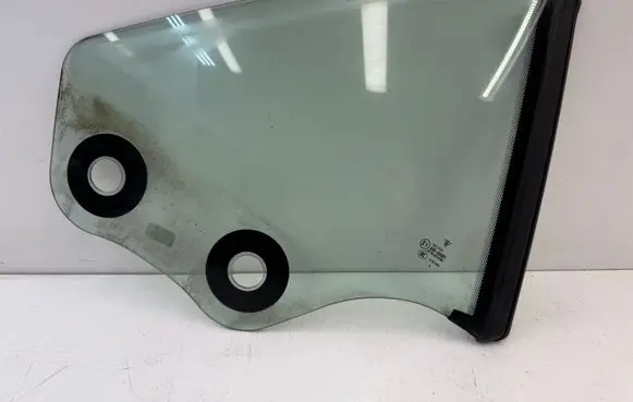 Porsche 911 991 Rear side window 991543112