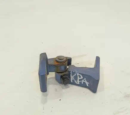 Volkswagen Golf VII Front door lower hinge 8K0831401