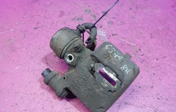 Ford Mondeo MK II Rear brake caliper