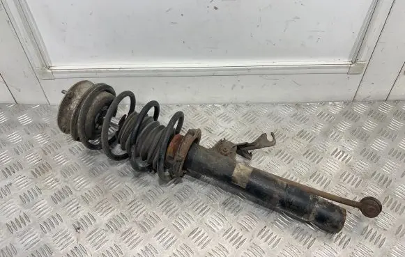 BMW 1 E81 E87 Front shock absorber/damper 6771557
