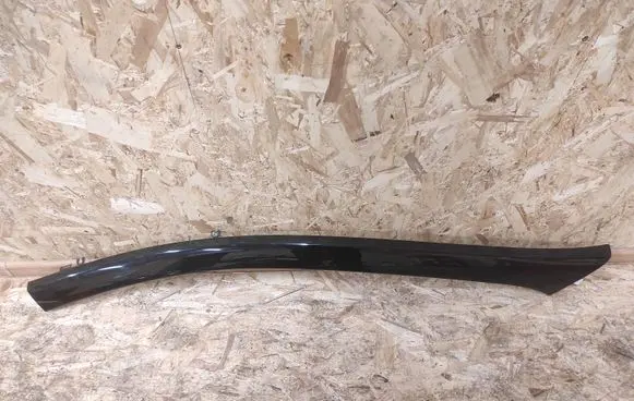 Windshield trim