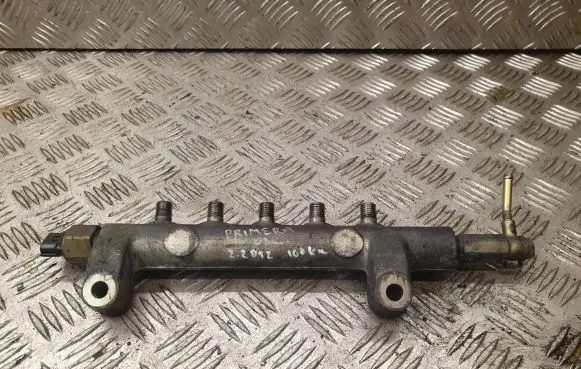 Nissan Primera Fuel main line pipe 6070