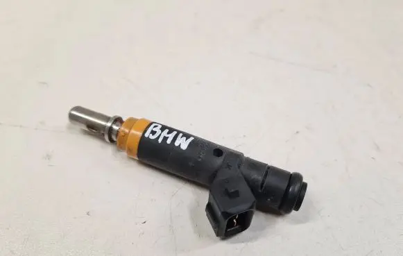 BMW 7 E65 E66 Fuel injector 7506924 2179B03456