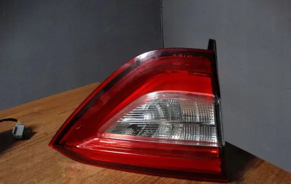 Maserati Levante Rear/tail lights 670100870