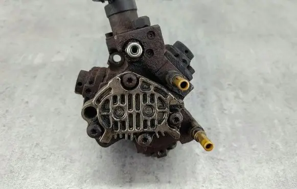 Renault Master II Fuel injection high pressure pump