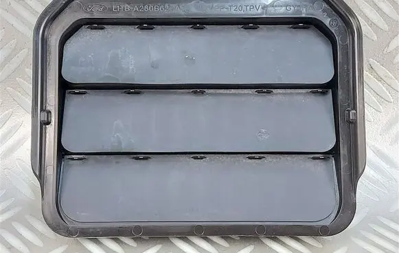 Ford Kuga III Quarter panel pressure vent L1TBA280B62AC