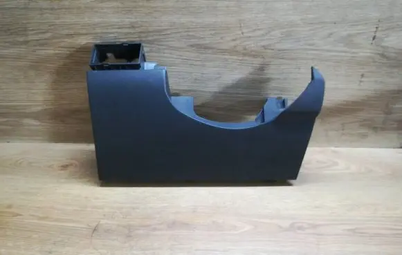 Dashboard lower bottom trim panel