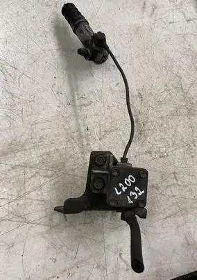 Clutch slave cylinder