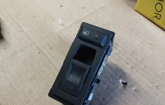 Jeep Grand Cherokee (WK) Electric window control switch 04602324AF