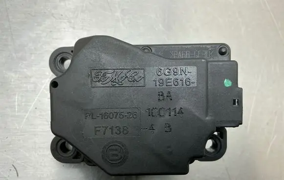 Volvo V70 Air flap motor/actuator 19E616 6G9N 1607526