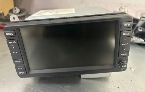 Citroen C-Crosser Radio/CD/DVD/GPS head unit 8750A139 8750A1 9Z150047AH