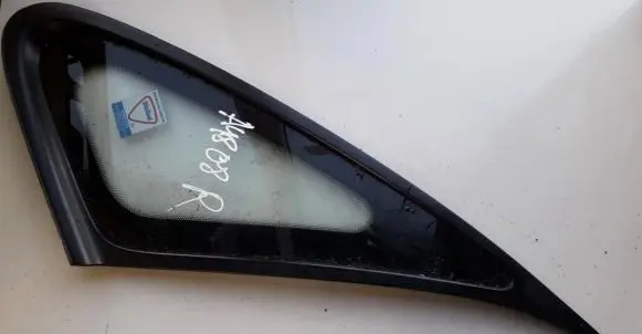 Mazda 626 Rear side window