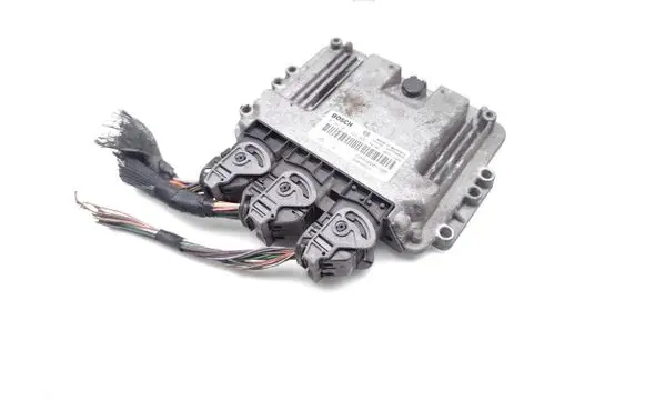 Renault Trafic II (X83) Engine control unit/module 8200389519 0281011529 8200051608