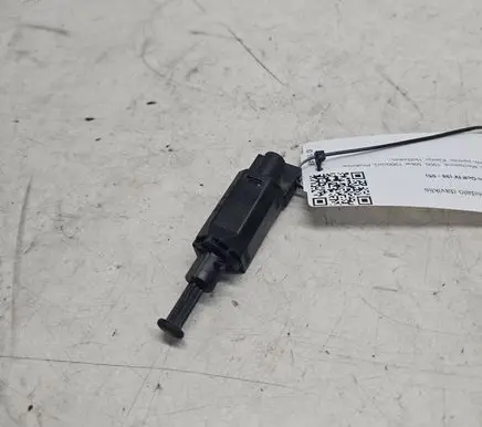 Volkswagen Golf IV Brake pedal sensor switch 927189D