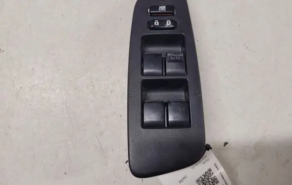 Toyota Auris 150 Electric window control switch 7423102550
