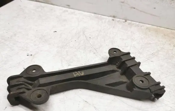 Audi A6 S6 C5 4B Front bumper mounting bracket 4A0807284A