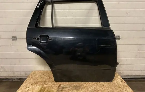 Ford Mondeo Mk III Rear door 