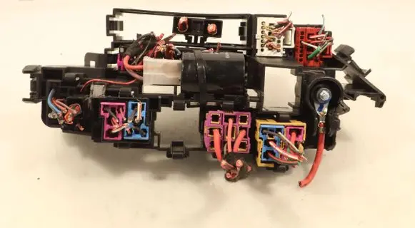 Audi A4 S4 B7 8E 8H Fuse box set 4F0903291