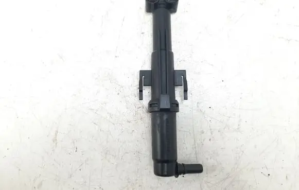 BMW 6 F12 F13 Headlight washer spray nozzle 7246088 6167724608805