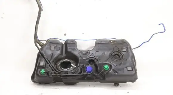 BMW 1 F40 Fuel tank 7465135