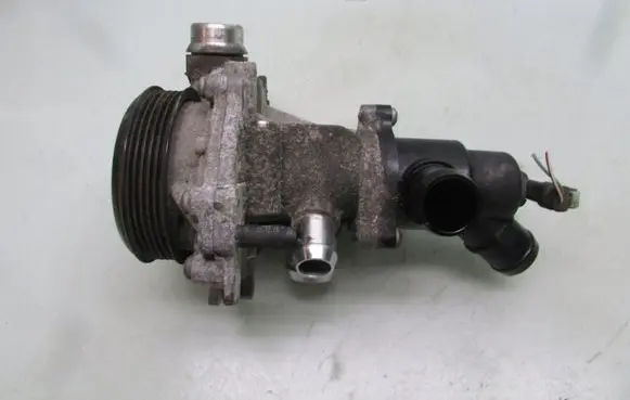 Infiniti Q30 Water pump 11105851