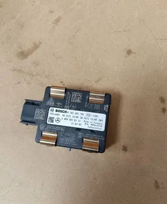 Mercedes-Benz GLC AMG Distronic sensor radar A0009058913