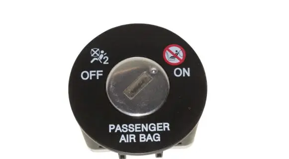 KIA Sportage Passenger airbag on/off switch 