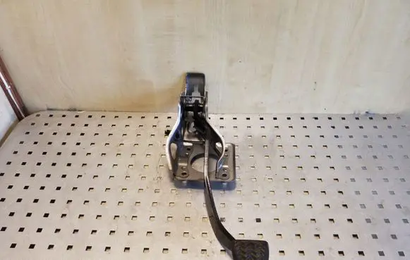 Brake pedal