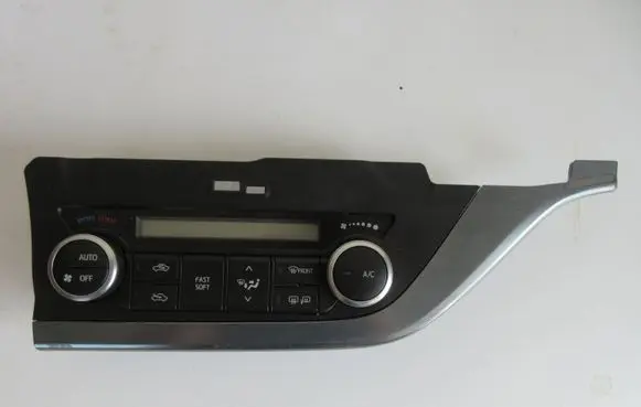 Toyota Auris E180 Climate control unit