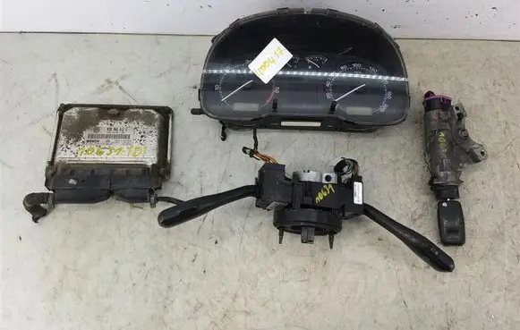 Skoda Octavia Mk1 (1U) Engine ECU kit and lock set 