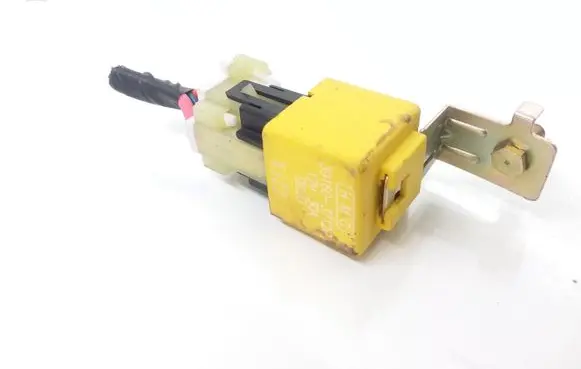 Hyundai Trajet Other relay 3916037120