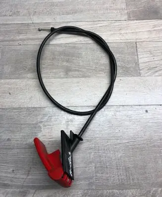 Mercedes-Benz R W251 Engine bonnet (hood) release handle