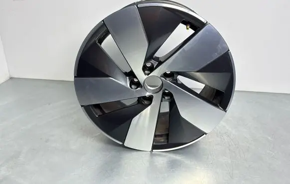 Volkswagen PASSAT B9 R17 forged rim 3J0601025K