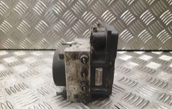 Nissan Note (E11) ABS Pump 0265231732 4766090100
