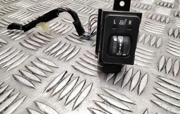 Subaru Forester SH Seat heating switch
