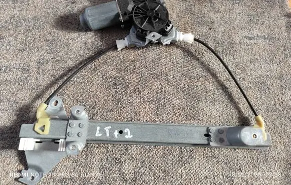 Nissan Qashqai+2 Rear door window regulator with motor 402191A