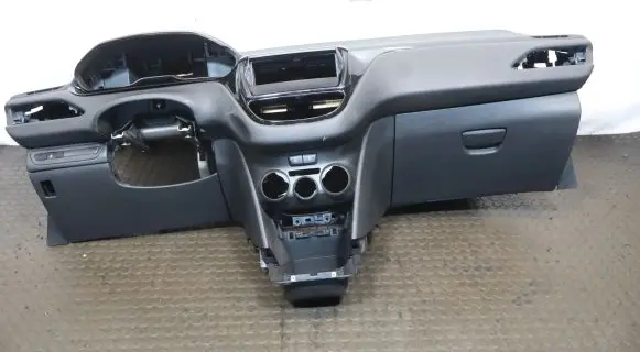 Peugeot 208 Dashboard