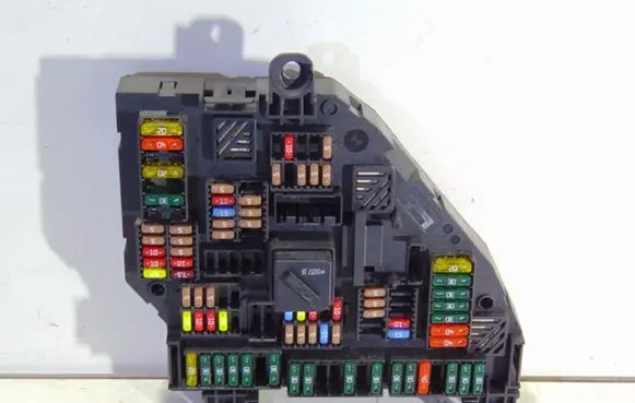 BMW 5 F10 F11 Fuse box set 9210858