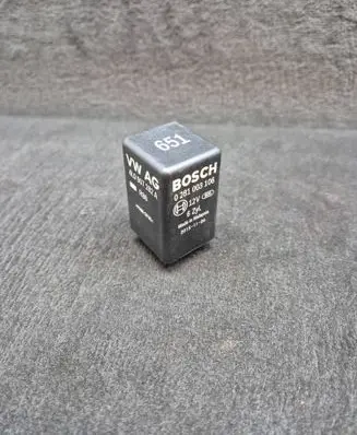 Audi Q7 4L Glow plug pre-heat relay 4L0907282A 0281003106 4L0907282B