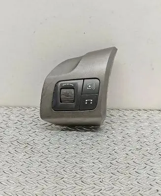 Opel Astra H Steering wheel buttons/switches 440758813