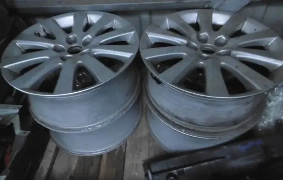 KIA Sportage R18 alloy rim 