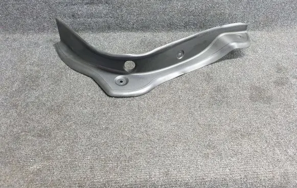 BMW 4 F36 Gran coupe Rear/tail light trim molding 7474490 BBP228202 18331210