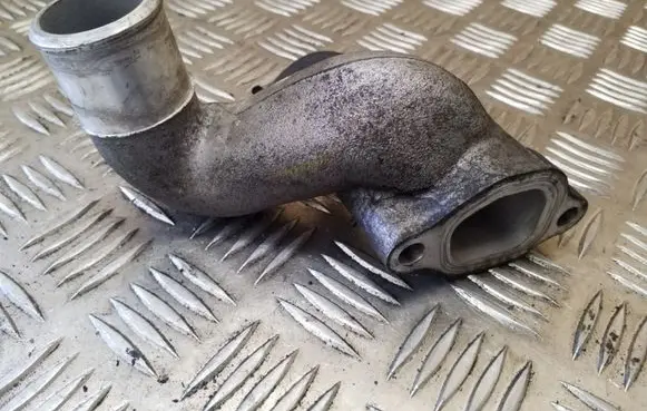 Toyota RAV 4 (XA20) Engine coolant pipe/hose