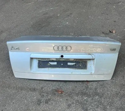 Tailgate/trunk/boot lid