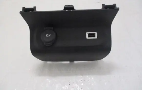 Citroen C3 USB socket connector 9829485677