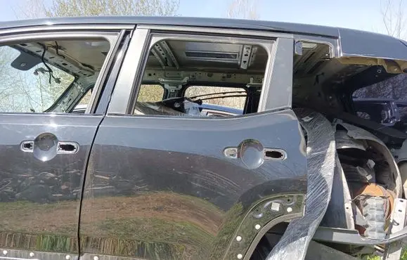 Jeep Renegade Rear door