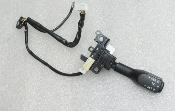 Toyota Corolla Verso AR10 Cruise control switch 8463234011