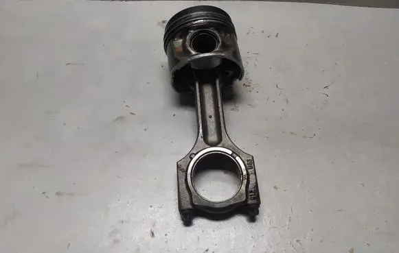 BMW X5 E70 Piston with connecting rod 306D5
