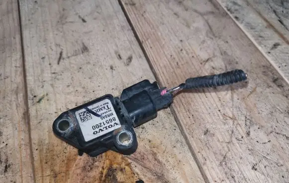 Volvo S40 Airbag deployment crash/impact sensor 8651200